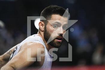 2022-03-06 - Valentin Lavillenie (Men's Pole Vault) of France competes during the World Athletics Indoor Tour, Meeting de Paris 2022 on March 6, 2022 at Accor Arena in Paris, France - WORLD ATHLETICS INDOOR TOUR, MEETING DE PARIS 2022 - INTERNATIONALS - ATHLETICS