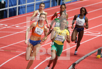 2022-03-18 - Femke BOL of Netherlands and Stephenie Ann MCPHERSON of Jamaica, 1/2 Final 400 M Women during the World Athletics Indoor Championships 2022 on March 18, 2022 at Stark Arena in Belgrade, Serbia - WORLD ATHLETICS INDOOR CHAMPIONSHIPS 2022 - INTERNATIONALS - ATHLETICS