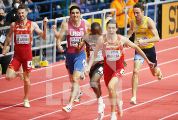 2022-03-19 - Mariano GARCIA of Spain, Noah KIBET of Kenya, Bryce HOPPEL of USA, Final 800 M Men during the World Athletics Indoor Championships 2022 on March 19, 2022 at Stark Arena in Belgrade, Serbia - WORLD ATHLETICS INDOOR CHAMPIONSHIPS 2022 - INTERNATIONALS - ATHLETICS