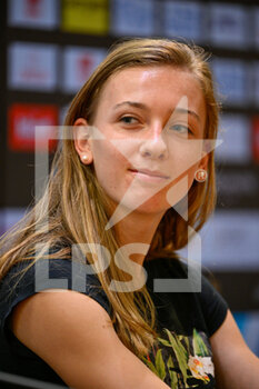 2022-06-08 - Femke Bol (NED) during the Golden Gala press conference Pietro Mennea fifth leg Wanda Diamond League in the conference room of the Olympic Stadium in Rome on 08 June 2022 - 2022 ROME WANDA DIAMOND LEAGUE PRESS CONFERENCE - INTERNATIONALS - ATHLETICS