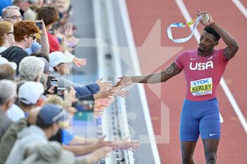 2022-07-16 - Fred Kerley of USA Gold medal after the Men's 100 metres during the World Athletics Championships on July 16, 2022 in Eugene, United States - ATHLETICS - WORLD CHAMPIONSHIPS 2022 - INTERNATIONALS - ATHLETICS