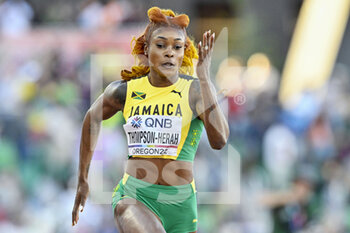 2022-07-17 - Elaine Thompson-Herah of Jamaica Bronze medal competing on Women's 100 metres during the World Athletics Championships on July 17, 2022 in Eugene, United States - ATHLETICS - WORLD CHAMPIONSHIPS 2022 - INTERNATIONALS - ATHLETICS