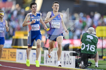 2022-07-19 - Jacob Ingebrigtsen of Norway Silver medal, Jake Wightman of Great Britain Gold medal during the World Athletics Championships on July 19, 2022 in Eugene, United States - ATHLETICS - WORLD CHAMPIONSHIPS 2022 - INTERNATIONALS - ATHLETICS