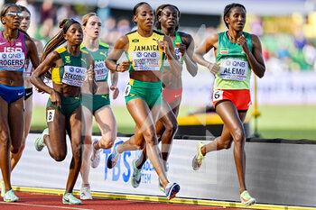 2022-07-21 - Prudence Sekgodiso of South Africa, Chrisann Gordon Powell of Jamaica, Habitam Alemu of Ethiopia competing on Women's Heats 800m during the World Athletics Championships on July 21, 2022 in Eugene, United States - ATHLETICS - WORLD CHAMPIONSHIPS 2022 - INTERNATIONALS - ATHLETICS