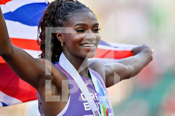 2022-07-21 - Dina Asher-Smith of Great Britain Bronze medal on Women's 200m during the World Athletics Championships on July 21, 2022 in Eugene, United States - ATHLETICS - WORLD CHAMPIONSHIPS 2022 - INTERNATIONALS - ATHLETICS