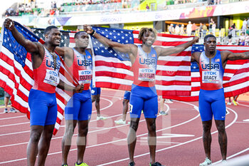2022-07-23 - Elijah Hall, Christian Coleman, Noah Lyles, Marvin Bracy of USA Silver medal on Men's 4x 100m relay during the World Athletics Championships on July 23, 2022 in Eugene, United States - ATHLETICS - WORLD CHAMPIONSHIPS 2022 - INTERNATIONALS - ATHLETICS