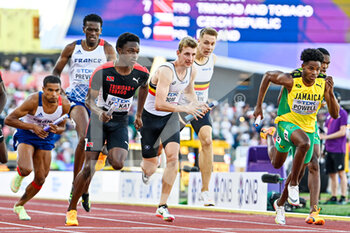2022-07-24 - Shakeem Mc Kay of Trinidad and Tobago, Alexander Doom of Belgium, Jevaughn Powell of Jamaica competing on Men's 4x 400m relay during the World Athletics Championships on July 24, 2022 in Eugene, United States - ATHLETICS - WORLD CHAMPIONSHIPS 2022 - INTERNATIONALS - ATHLETICS