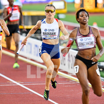2022-07-24 - Amandine Brossier of France competing on Women's 4x 400m relay during the World Athletics Championships on July 24, 2022 in Eugene, United States - ATHLETICS - WORLD CHAMPIONSHIPS 2022 - INTERNATIONALS - ATHLETICS