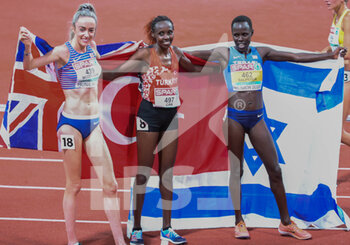 15/08/2022 - Eilish McColgan of Great Britain Silver medal, Yasemin Can of Turkey Gold medal and Lonah Chemtai Salpeter of Israel Bronze medal during the Athletics, Women's 10,000m at the European Championships Munich 2022 on August 15, 2022 in Munich, Germany - EUROPEAN CHAMPIONSHIPS MUNICH 2022 - INTERNAZIONALI - ATLETICA