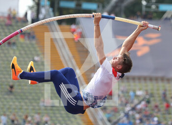 18/08/2022 - Thibaut Collet of France during the Athletics, Men's Pole Vault at the European Championships Munich 2022 on August 18, 2022 in Munich, Germany - EUROPEAN CHAMPIONSHIPS MUNICH 2022 - INTERNAZIONALI - ATLETICA