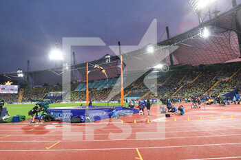 20/08/2022 - 20.8.2022, Munich, Olympiastadion, European Championships Munich 2022: Athletics, view inside the Olympiastadion during the mens pole vault final - EUROPEAN CHAMPIONSHIPS MUNICH 2022: ATHLETICS - INTERNAZIONALI - ATLETICA