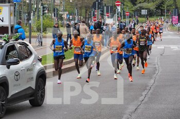 2022-04-03 - Milano Marathon 2022 just started - MILANO MARATHON 2022 - MARATHON - ATHLETICS