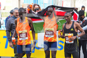 2022-04-03 - Kibet, Kipruto and Simbo, first 3 arrived at the Milano Marathon 2022 - MILANO MARATHON 2022 - MARATHON - ATHLETICS