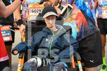 23/10/2022 - Sammy Basso is an Italian biologist. Suffering from progeria at the start of marathon - 36TH UYN VENICEMARATHON 2022 - MARATONA - ATLETICA