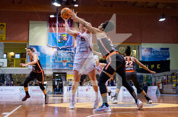 2022-03-26 - difens Jasmine Keyes Famila Basket Schio - FAMILA SCHIO VS GESAM GASLUCE LUCCA - WOMEN ITALIAN CUP - BASKETBALL