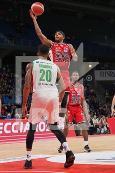 2022-02-19 - Konstantinos Mitoglou from AX Armani Exchange Olimpia Milano thwarted by Michael Cobbins (Germani Brescia)  - FINAL EIGHT - SEMIFINALS - A|X ARMANI EXCHANGE MILANO VS GERMANI BRESCIA - ITALIAN CUP - BASKETBALL