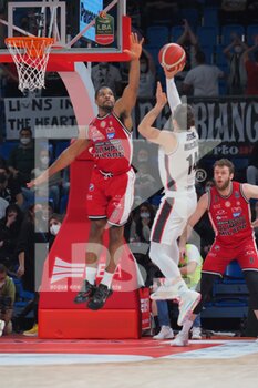 2022-02-20 - Bruno Mascolo (Bertram Derthona Basket) thwarted by Kyle Hines (AX Armani Exchange Olimpia Milano)  - FINAL EIGHT - FINAL - A|X ARMANI EXCHANGE OLIMPIA MILANO VS BERTRAM DERTHONA BASKET - ITALIAN CUP - BASKETBALL