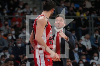 2022-02-20 - Gianmarco Pozzecco, assistant-coach (AX Armani Exchange Olimpia Milano) and Giampaolo Ricci from AX Armani Exchange Olimpia Milano  - FINAL EIGHT - FINAL - A|X ARMANI EXCHANGE OLIMPIA MILANO VS BERTRAM DERTHONA BASKET - ITALIAN CUP - BASKETBALL