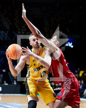 06/05/2022 - Jonas Wohlfarth-Bottermann of MHP Riesen Ludwigsburg competes for the ball with Ismael Bako of BAXI Manresa during the Basketball Champions League, Final Four, semi-final basketball match between MHP Riesen Ludwigsburg and BAXI Manresa on May 6, 2022 at Bilbao Arena in Bilbao, Spain - MHP RIESEN LUDWIGSBURG VS BAXI MANRESA - CHAMPIONS LEAGUE - BASKET