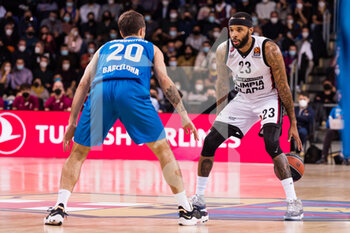 2022-01-11 - Malcolm Delaney of AX Armani Exchange Milan during the Turkish Airlines EuroLeague basketball match between FC Barcelona and AX Armani Exchange Milan on January 11, 2022 at Palau Blaugrana in Barcelona, Spain - FC BARCELONA VS AX ARMANI EXCHANGE MILAN - EUROLEAGUE - BASKETBALL