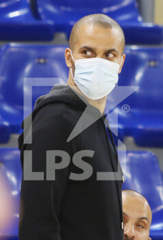 2022-01-27 - ASVEL president Tony Parker during the Turkish Airlines EuroLeague basketball match between FC Barcelona and LDLC ASVEL on January 27, 2022 at Palau Blaugrana in Barcelona, Spain - FC BARCELONA VS LDLC ASVEL - EUROLEAGUE - BASKETBALL