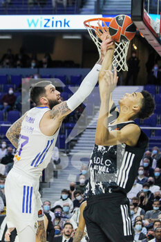 2022-03-17 - Vincent Poirier of Real Madrid and Victor Wembanyama of Asvel Lyon-Villeurbanne during the Turkish Airlines Euroleague basketball match between Real Madrid and Asvel Lyon-Villeurbanne on march 17, 2022 at Wizink Center in Madrid, Spain - REAL MADRID AND VS LYON-VILLEURBANNE - EUROLEAGUE - BASKETBALL