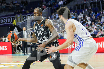 2022-03-17 - James Gist of Asvel Lyon-Villeurbanne and Sergio Llull Melia of Real Madrid during the Turkish Airlines Euroleague basketball match between Real Madrid and Asvel Lyon-Villeurbanne on march 17, 2022 at Wizink Center in Madrid, Spain - REAL MADRID AND VS LYON-VILLEURBANNE - EUROLEAGUE - BASKETBALL
