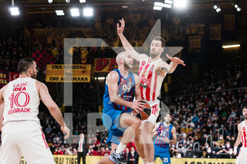 2022-03-18 - Nick Calathes of FC Barcelona in action against Ognjen Kuzmic of Crvena Zvezda during the Turkish Airlines EuroLeague basketball match between FC Barcelona and Crvena Zvezda mts Belgrade on March 18, 2022 at Palau Blaugrana in Barcelona, Spain - FC BARCELONA VS CRVENA ZVEZDA MTS BELGRADE - EUROLEAGUE - BASKETBALL