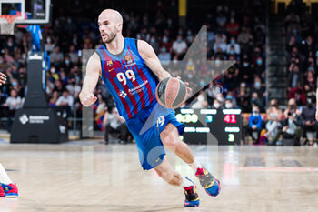 2022-04-19 - Nick Calathes of FC Barcelona during the Turkish Airlines EuroLeague basketball match Play Off Game 1 between FC Barcelona and FC Bayern Munich on April 19, 2022 at Palau Blaugrana in Barcelona, Spain - PLAY OFF GAME 1 - FC BARCELONA VS FC BAYERN MUNICH - EUROLEAGUE - BASKETBALL