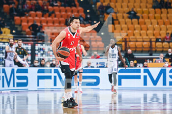 2022-02-24 - Kostas Sloukas of Olympiacos BC during the Turkish Airlines EuroLeague Round 27 basketball match between Olympiacos BC and Ax Armani Exchange Milano on Feb 24, 2022 at Peace and Friendship Stadium in Athens, Greece - OLYMPIACOS VS AX ARMANI EXCHANGE MILANO - EUROLEAGUE - BASKETBALL