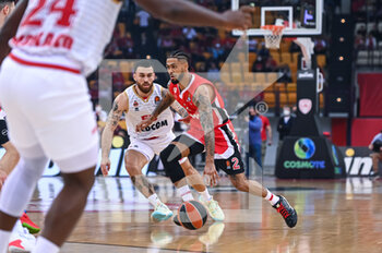 2022-04-22 - Tyler Dorsey of Olympiacos BC in action against Mike James of AS Monaco Basket during the Turkish Airlines EuroLeague Quorter-Final basketball match between Olympiacos BC and AS Monaco Basket on Apr 22, 2022 at Peace and Friendship Stadium in Athens, Greece - OLYMPIACOS VS AS MONACO - EUROLEAGUE - BASKETBALL