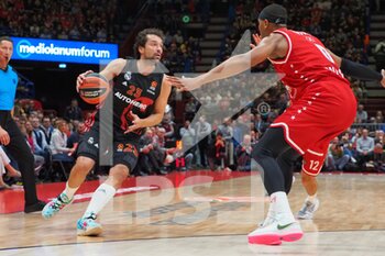 2022-11-03 - Llull (Real Madrid) thwarted by Alocén (Real Madrid)  - EA7 EMPORIO ARMANI MILANO VS REAL MADRID - EUROLEAGUE - BASKETBALL