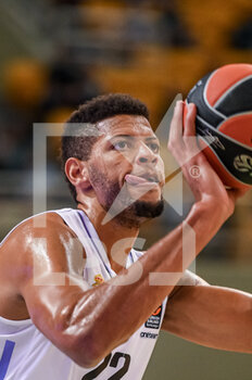 06/10/2022 - Edy Tavares of Real Madrid in action during the Turkish Airlines Euroleague Basketball match between Panathinaikos Athens BC and Real Madrid at OAKA ALTION Arena on October 6, 2022 in Athens, Greece. - PANATHINAIKOS VS REAL MADRID - EUROLEAGUE - BASKET