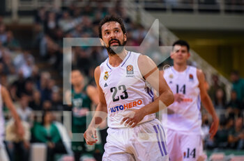06/10/2022 - Sergio Llull of Real Madrid in action during the Turkish Airlines Euroleague Basketball match between Panathinaikos Athens BC and Real Madrid at OAKA ALTION Arena on October 6, 2022 in Athens, Greece. - PANATHINAIKOS VS REAL MADRID - EUROLEAGUE - BASKET