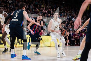2022-12-09 - Nando De Colo of LDLC Asvel during the Turkish Airlines EuroLeague Basketball match between FC Barcelona and LDLC Asvel on December 9, 2022 at Palau Blaugrana in Barcelona, Spain - BASKETBALL - EUROLEAGUE - FC BARCELONA V ASVEL - EUROLEAGUE - BASKETBALL