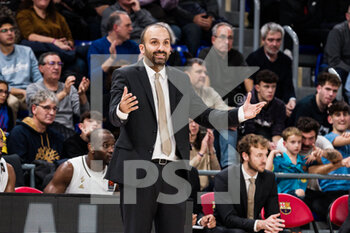 2022-12-09 - Tj Parker, Head coach of LDLC Asvel during the Turkish Airlines EuroLeague Basketball match between FC Barcelona and LDLC Asvel on December 9, 2022 at Palau Blaugrana in Barcelona, Spain - BASKETBALL - EUROLEAGUE - FC BARCELONA V ASVEL - EUROLEAGUE - BASKETBALL