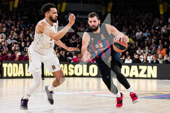 2022-12-09 - Nikola Mirotic of FC Barcelona in action against Amine Noua of LDLC Asvel during the Turkish Airlines EuroLeague Basketball match between FC Barcelona and LDLC Asvel on December 9, 2022 at Palau Blaugrana in Barcelona, Spain - BASKETBALL - EUROLEAGUE - FC BARCELONA V ASVEL - EUROLEAGUE - BASKETBALL