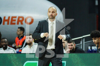 2022-12-22 - T.J. Parker, head coach of Asvel Lyon-Villeurbanne during the Turkish Airlines Euroleague basketball match between Real Madrid and ASVEL Lyon-Villeurbanne on December 22, 2022 at Wizink Center in Madrid, Spain - BASKETBALL - EUROLEAGUE - REAL MADRID V ASVEL - EUROLEAGUE - BASKETBALL