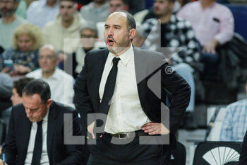 2022-12-22 - Chus Mateo, head coach of Real Madrid during the Turkish Airlines Euroleague basketball match between Real Madrid and ASVEL Lyon-Villeurbanne on December 22, 2022 at Wizink Center in Madrid, Spain - BASKETBALL - EUROLEAGUE - REAL MADRID V ASVEL - EUROLEAGUE - BASKETBALL