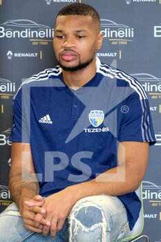 2022-09-01 - Tylor Smith new player of Scaligera Basket Tezenis Verona - PRESS CONFERENCE FOR THE PRESENTATION OF TYLOR SMITH, NEW PLAYER OF SCALIGERA BASKET TEZENIS VERONA - EVENTS - BASKETBALL