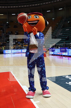 2022-02-27 - the mascotte during the FIBA World Cup 2023 qualifiers game Italy Vs. Iceland at the Paladozza sports palace in Bologna, February 27, 2022 - Photo: Michele Nucci - FIBA WORLD CUP QUALIFIERS - ITALIA VS ISLANDA - INTERNATIONALS - BASKETBALL