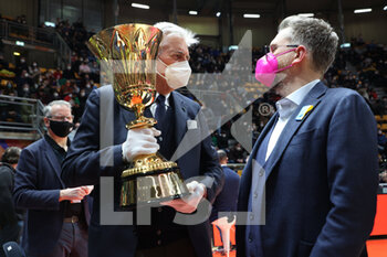 2022-02-27 - Mayor of bologna Mr. Matteo Lepore (R) and former Virtus Bologna team champion Renato0 Villalta pose for photographers before the FIBA World Cup 2023 qualifiers game Italy Vs. Iceland at the Paladozza sports palace in Bologna, February 27, 2022 - Photo: Michele Nucci - FIBA WORLD CUP QUALIFIERS - ITALIA VS ISLANDA - INTERNATIONALS - BASKETBALL