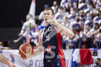 2022-02-24 - Nicolas LANG (15) of France during the FIBA World Cup 2023, European qualifiers, 1st round Group E Basketball match between France and Portugal on February 24, 2022 at Palais des Sports Jean-Michel Geoffroy in Dijon, France - FIBA WORLD CUP 2023, EUROPEAN QUALIFIERS, 1ST ROUND GROUP E - FRANCE AND PORTUGAL - INTERNATIONALS - BASKETBALL