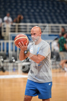 09/08/2022 - JOSH OPPENHEIMER Assistant Coach of Greek Basketball Team react during the friendly match between the Greek National Team and the Spanish National Team at OAKA Stadium on August 9, 2022 in Athens, Greece. - FRIENDLY MATCH - GREECE VS SPAIN - INTERNAZIONALI - BASKET