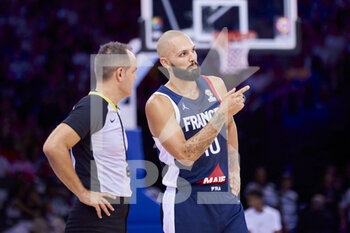 24/08/2022 - Evan FOURNIER (10) of France during the FIBA Basketball World Cup 2023 Qualifiers, 2nd Round Group K Basketball match between France and Czech Republic on August 24, 2022 at Accor Arena in Paris, France - BASKETBALL - WORLD CUP 2023 QUALIFIERS - FRANCE V CZECH REPUBLIC - INTERNAZIONALI - BASKET