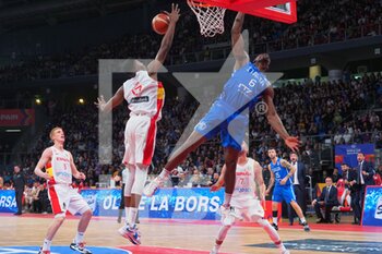 2022-11-11 - Yankuba Sima Fatty (Spain) & Paul Biligha (Italy)  - 2023 FIBA ​​WORLD CUP QUALIFIERS - ITALY VS SPAIN - INTERNATIONALS - BASKETBALL