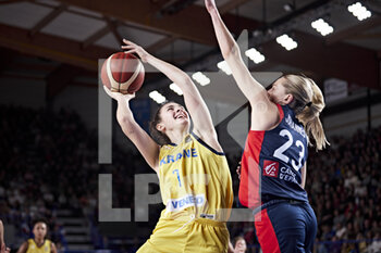 2022-11-27 - Miriam URO-NILE (7) of Ukraine during the FIBA Women's EuroBasket 2023, Qualifiers Group B, Basketball match between France and Ukraine on November 27, 2022 at Halle Andre Vacheresse in Roanne, France - BASKETBALL - FIBA WOMEN'S EUROBASKET QUALIFIERS - FRANCE V UKRAINE - INTERNATIONALS - BASKETBALL