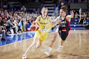 2022-11-27 - Daria DUBNIUK (3) of Ukraine during the FIBA Women's EuroBasket 2023, Qualifiers Group B, Basketball match between France and Ukraine on November 27, 2022 at Halle Andre Vacheresse in Roanne, France - BASKETBALL - FIBA WOMEN'S EUROBASKET QUALIFIERS - FRANCE V UKRAINE - INTERNATIONALS - BASKETBALL