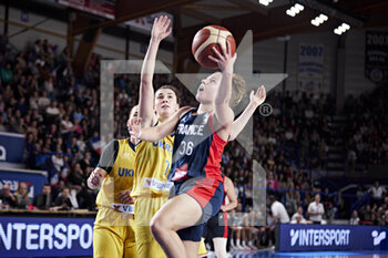 2022-11-27 - Caroline HERIAUD (36) of France during the FIBA Women's EuroBasket 2023, Qualifiers Group B, Basketball match between France and Ukraine on November 27, 2022 at Halle Andre Vacheresse in Roanne, France - BASKETBALL - FIBA WOMEN'S EUROBASKET QUALIFIERS - FRANCE V UKRAINE - INTERNATIONALS - BASKETBALL