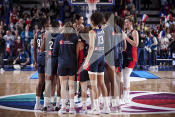 2022-11-27 - French Team during the FIBA Women's EuroBasket 2023, Qualifiers Group B, Basketball match between France and Ukraine on November 27, 2022 at Halle Andre Vacheresse in Roanne, France - BASKETBALL - FIBA WOMEN'S EUROBASKET QUALIFIERS - FRANCE V UKRAINE - INTERNATIONALS - BASKETBALL